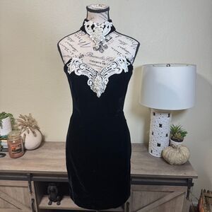 VTG Gunne Sax Black Velvet Lace/Pearl Applique High Neck Halter Mini Dress 9/10